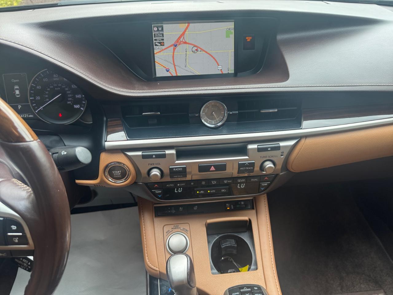 Lexus ES ES 350 FWD 2017