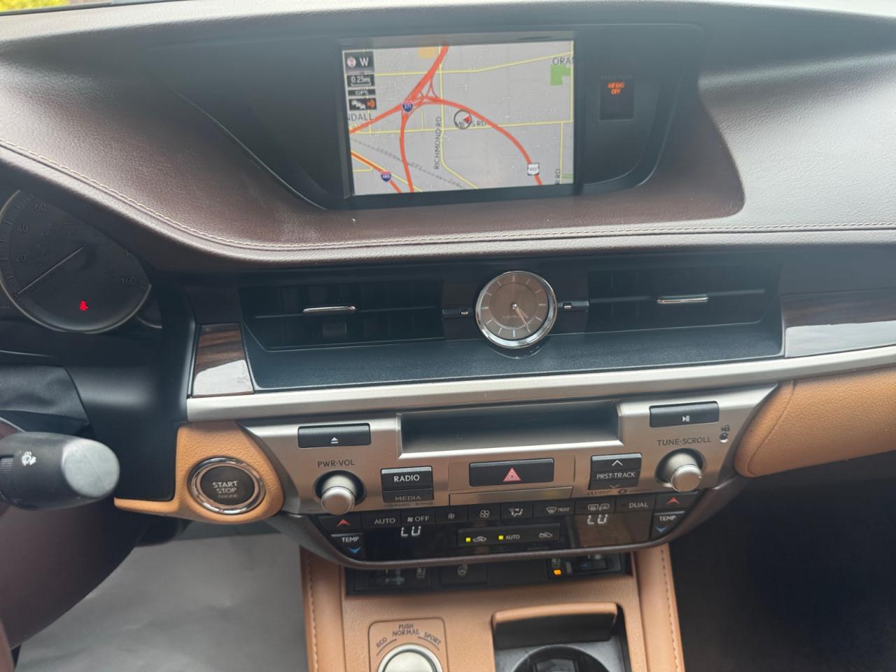 Lexus ES ES 350 FWD 2017