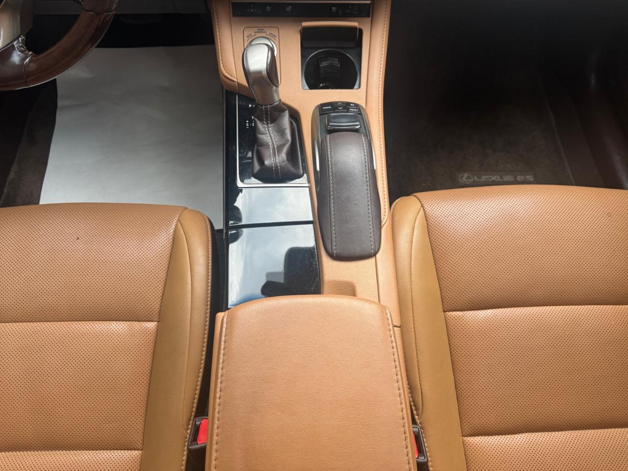 Lexus ES ES 350 FWD 2017