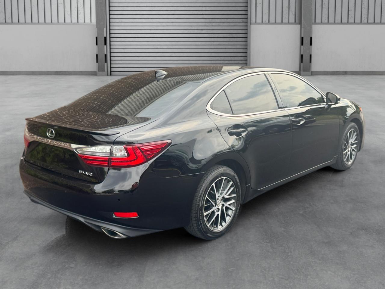 Lexus ES ES 350 FWD 2017
