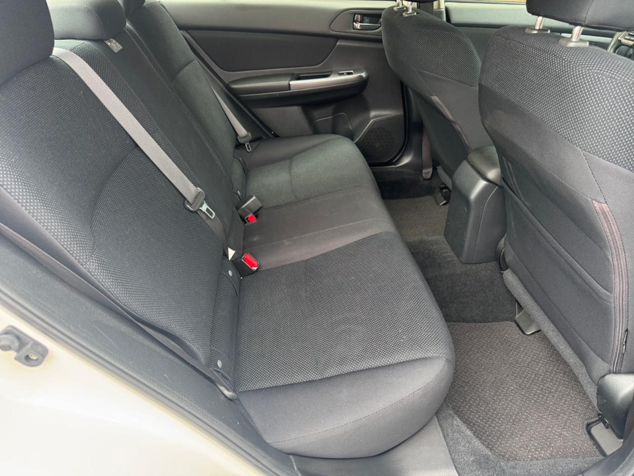 Subaru Impreza Sedan 4dr CVT 2.0i Premium 2016