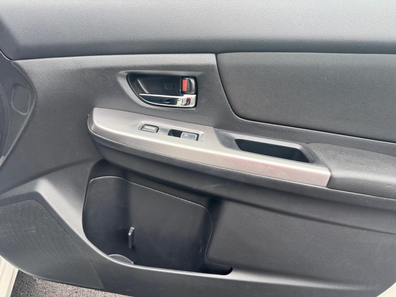 Subaru Impreza Sedan 4dr CVT 2.0i Premium 2016