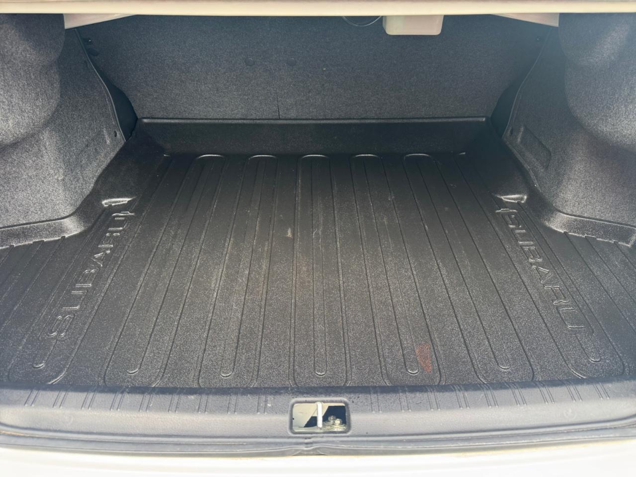 Subaru Impreza Sedan 4dr CVT 2.0i Premium 2016
