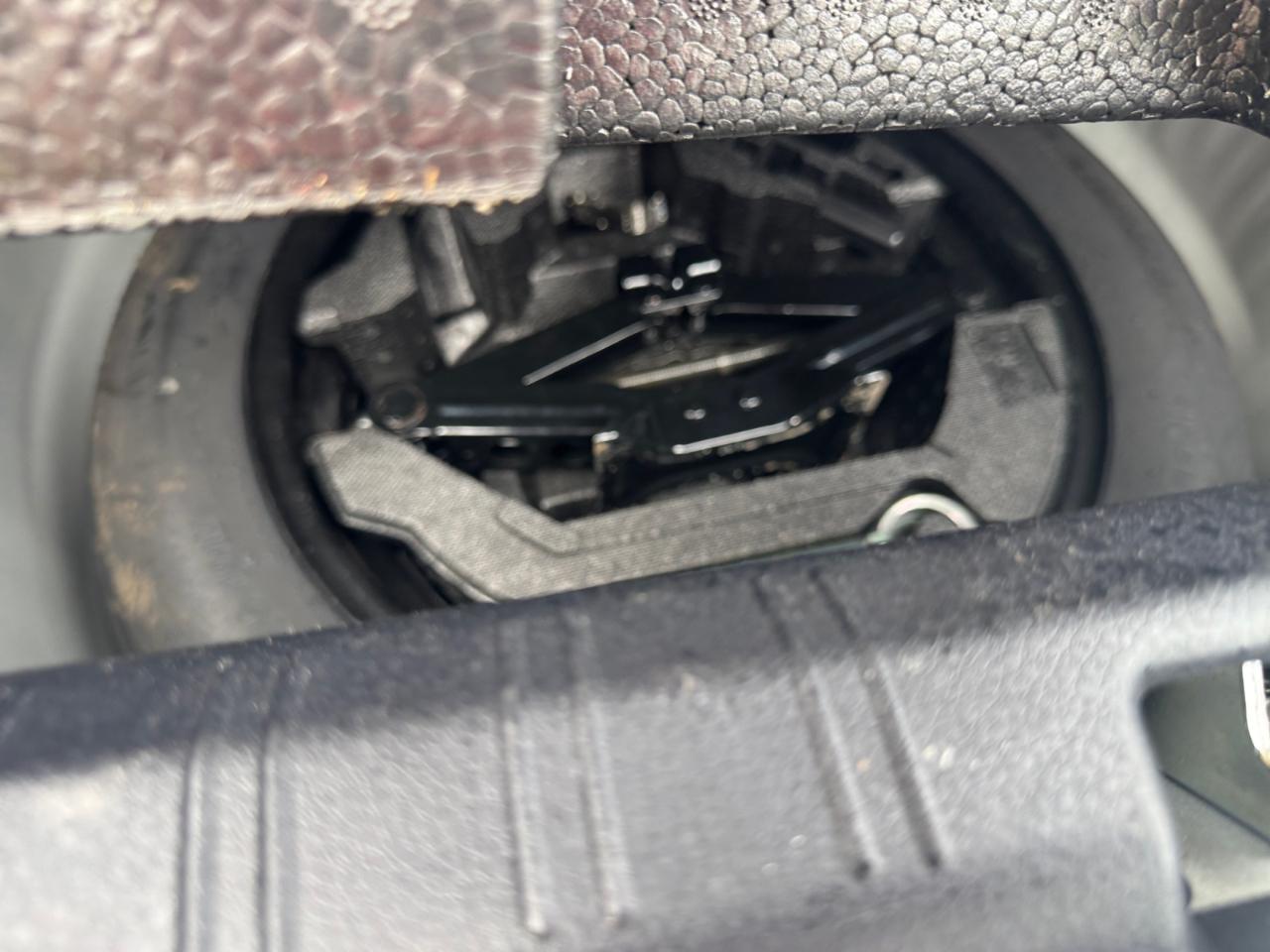 Subaru Impreza Sedan 4dr CVT 2.0i Premium 2016