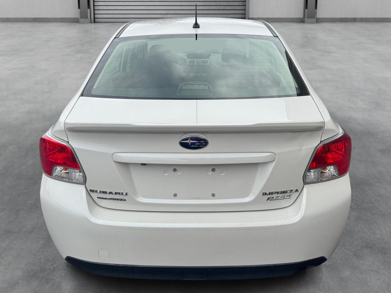 Subaru Impreza Sedan 4dr CVT 2.0i Premium 2016