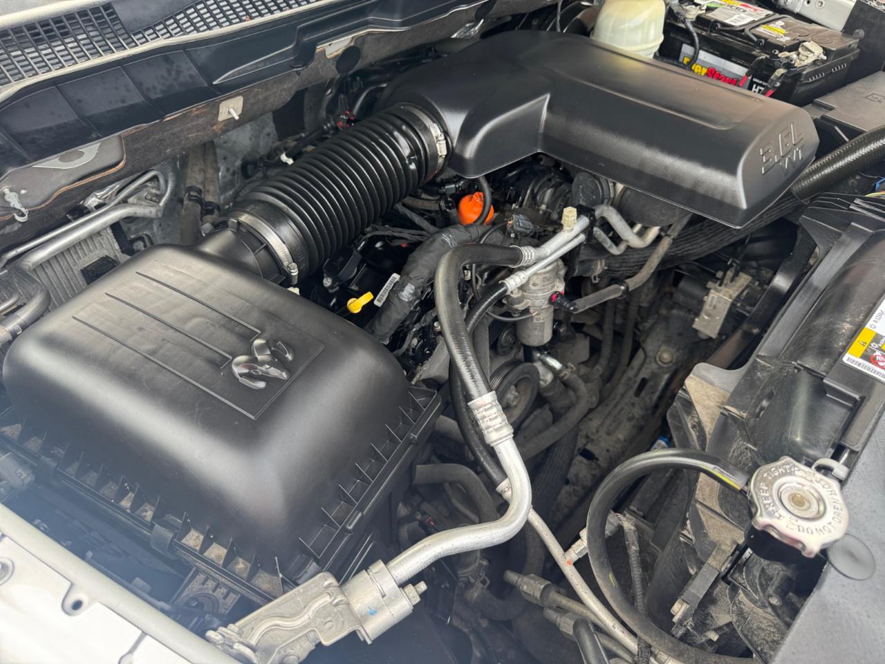 RAM 1500 Express 4x4 Quad Cab 6'4" Box 2017