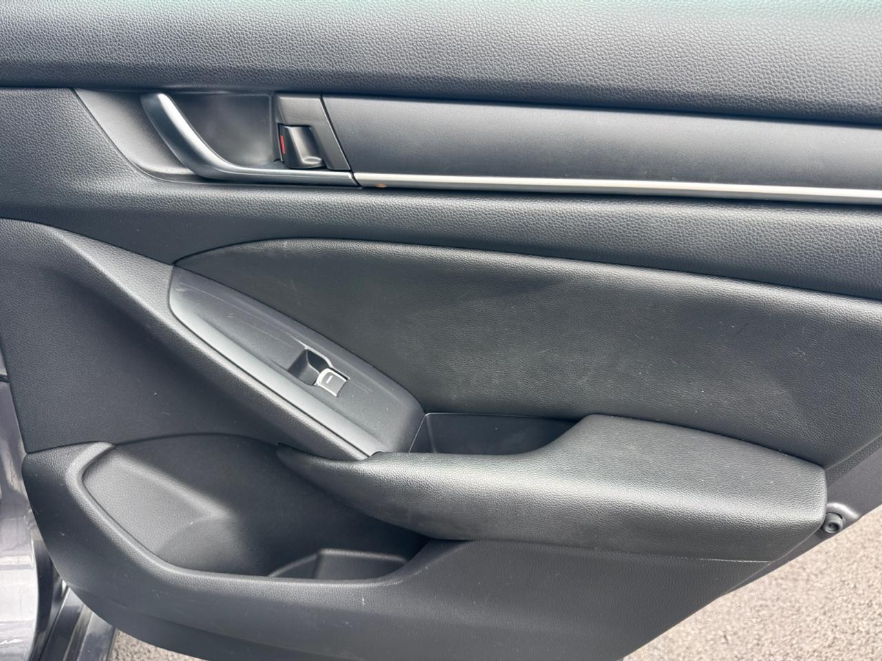 Honda Accord Sedan LX 1.5T CVT 2019