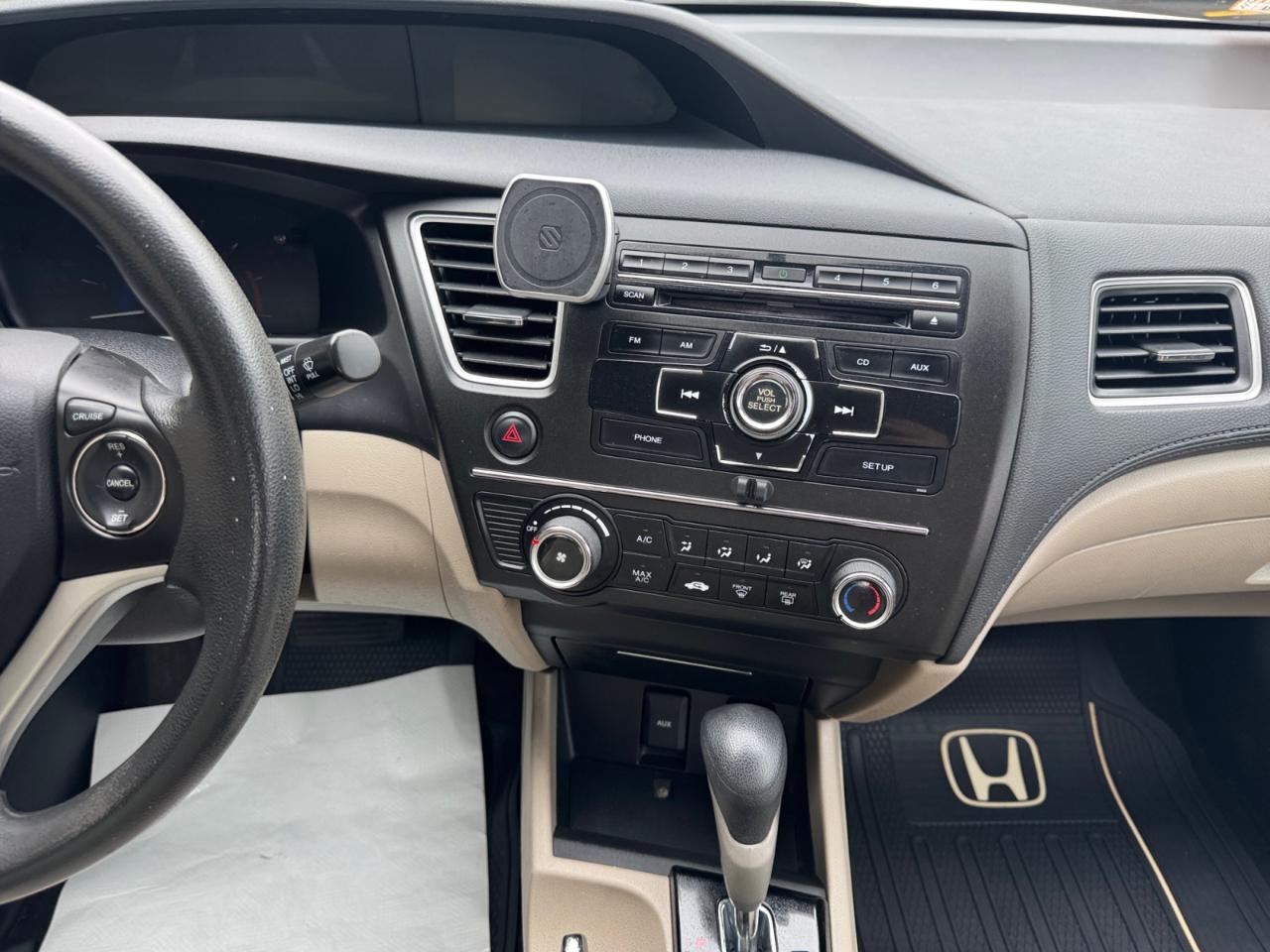Honda Civic Sedan 4dr CVT LX 2015