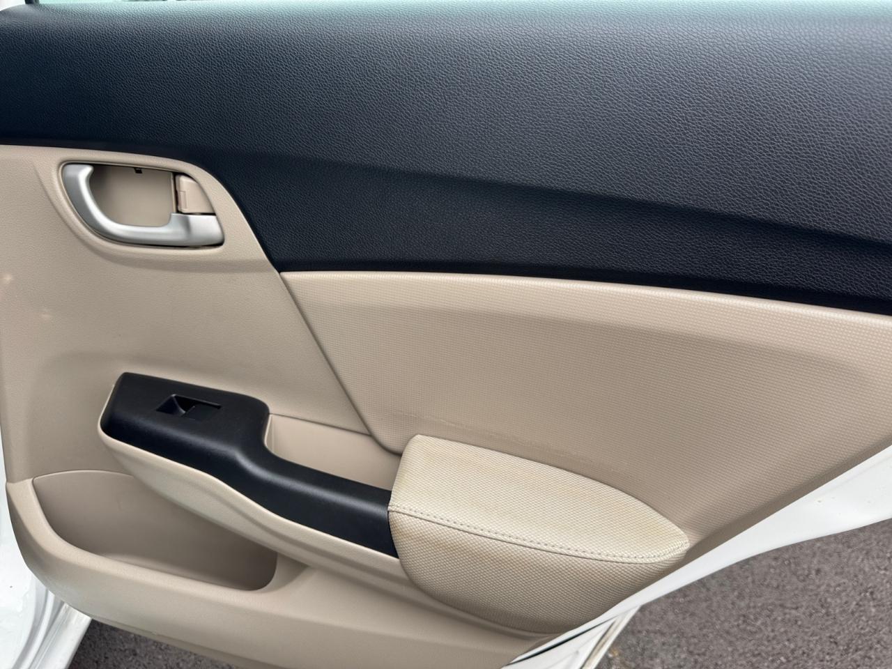Honda Civic Sedan 4dr CVT LX 2015