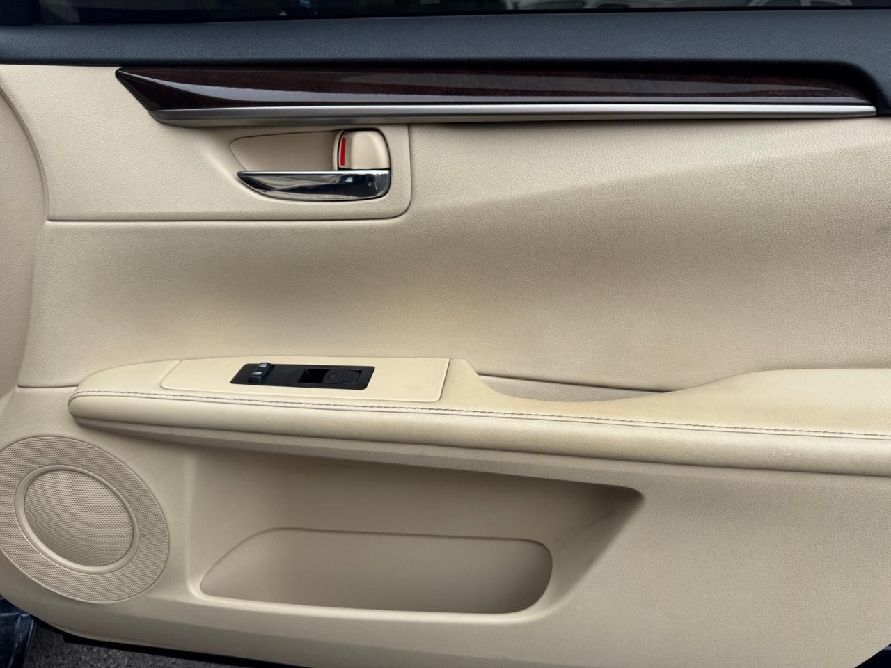 Lexus ES 350 4dr Sdn 2014