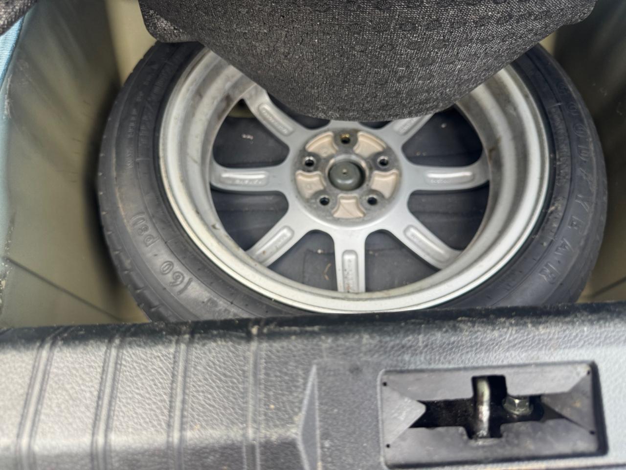 Subaru Legacy 4dr Sdn 2.5i Limited PZEV 2015