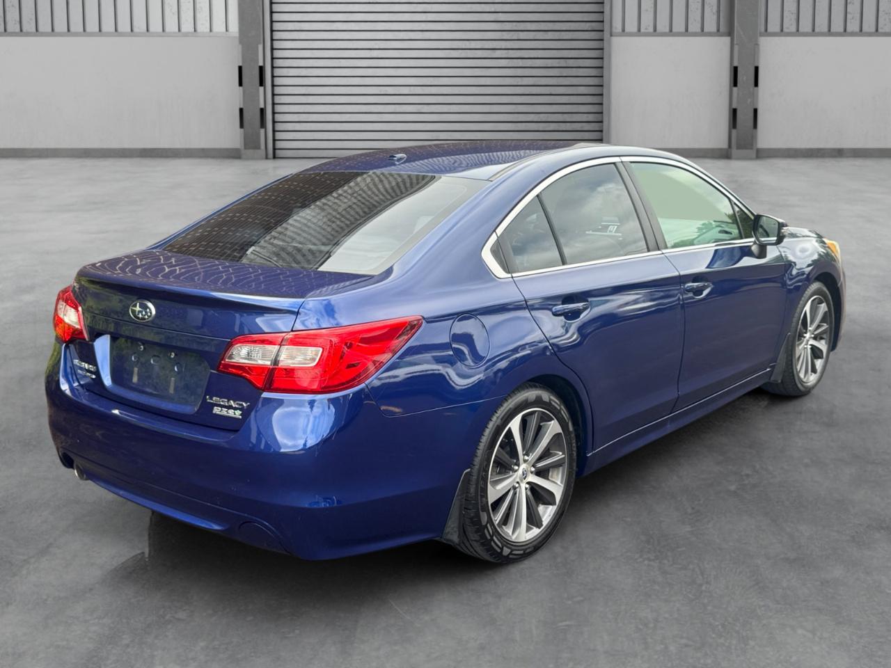 Subaru Legacy 4dr Sdn 2.5i Limited PZEV 2015