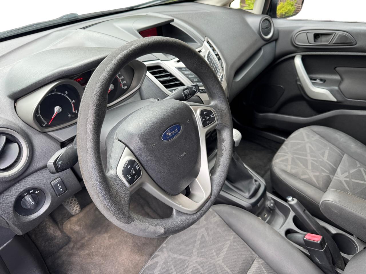 Ford Fiesta 5dr HB SE 2013