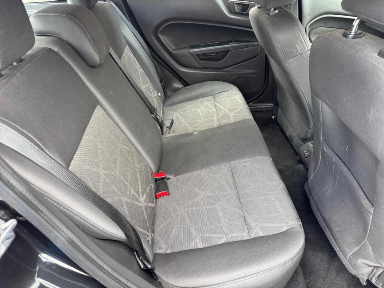Ford Fiesta 5dr HB SE 2013