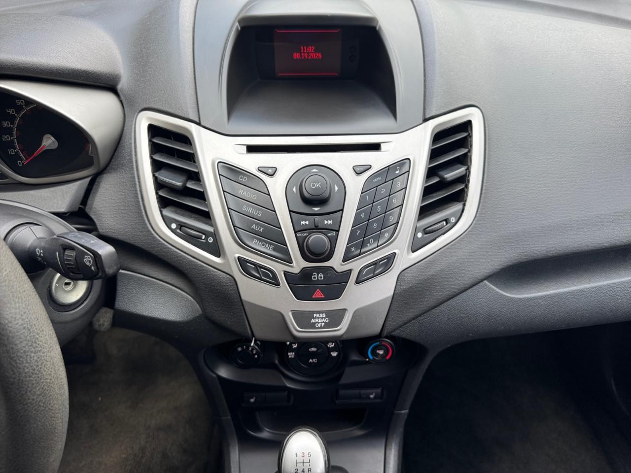 Ford Fiesta 5dr HB SE 2013