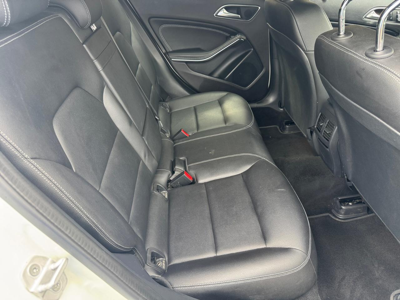 Mercedes-Benz GLA GLA 250 4MATIC SUV 2018