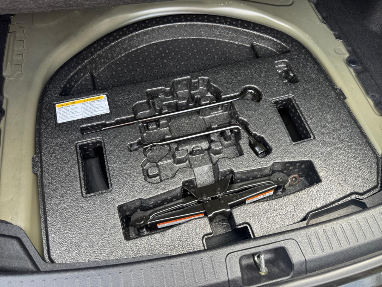 Toyota Corolla LE CVT (Natl) 2020
