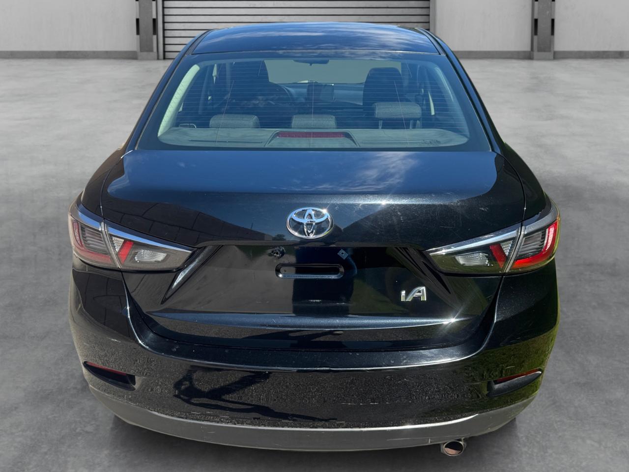 Toyota Yaris iA Auto (Natl) 2018