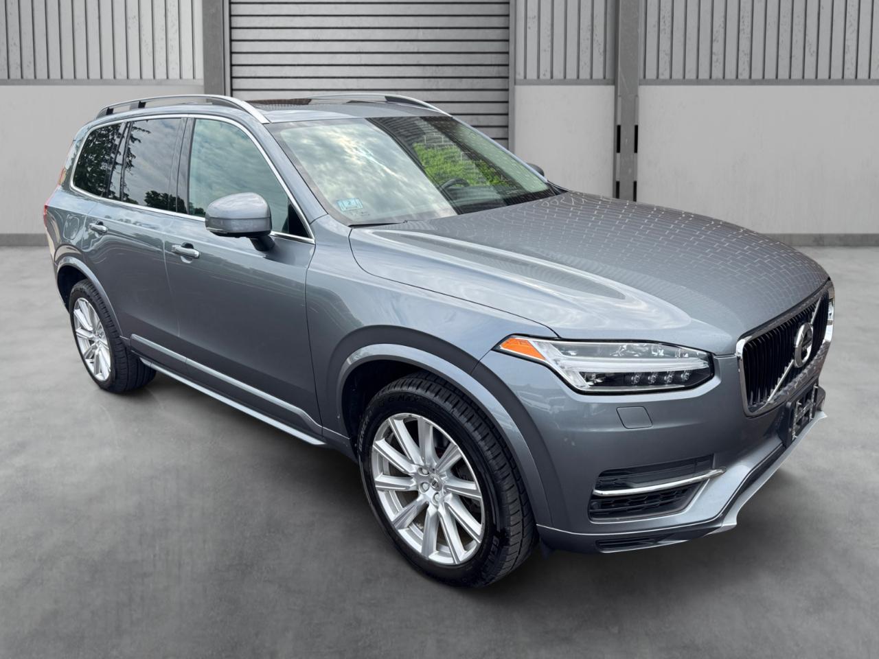 Volvo XC90 Hybrid AWD 4dr T8 Momentum 2016