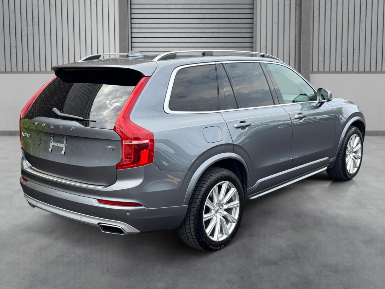 Volvo XC90 Hybrid AWD 4dr T8 Momentum 2016