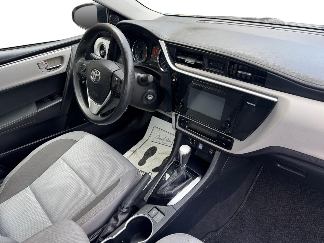 Toyota Corolla LE CVT (Natl) 2017