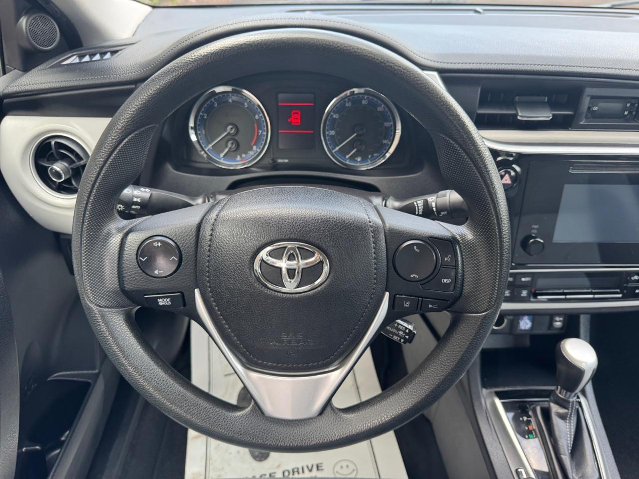 Toyota Corolla LE CVT (Natl) 2017