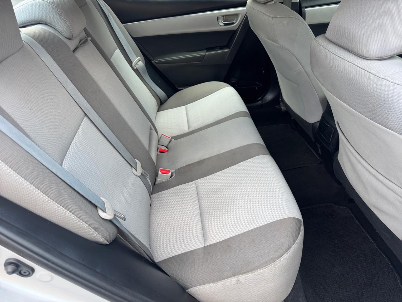 Toyota Corolla LE CVT (Natl) 2017