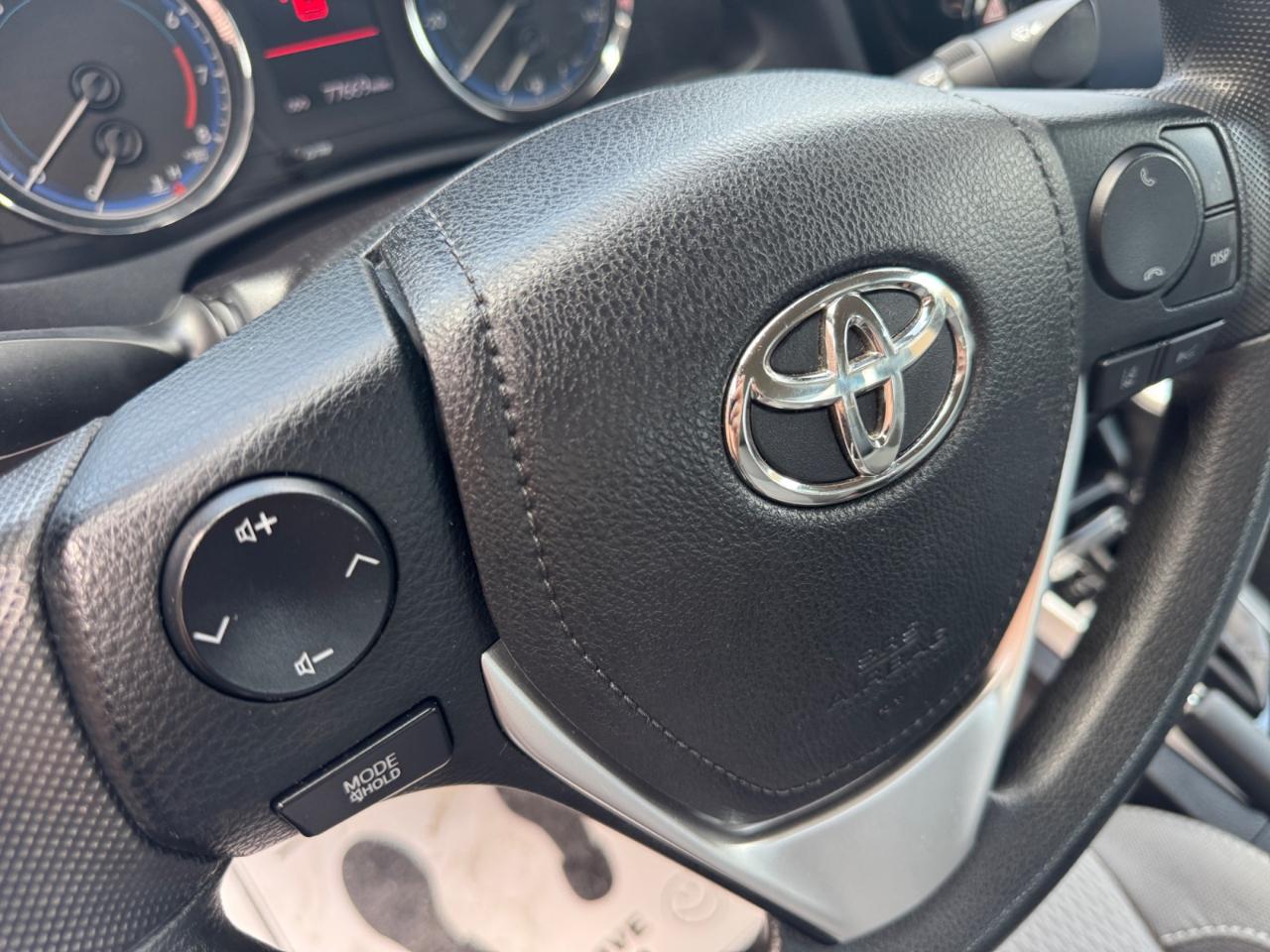 Toyota Corolla LE CVT (Natl) 2017