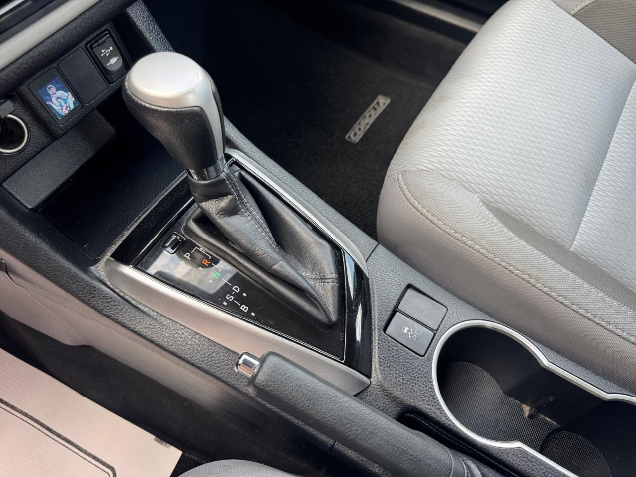 Toyota Corolla LE CVT (Natl) 2017