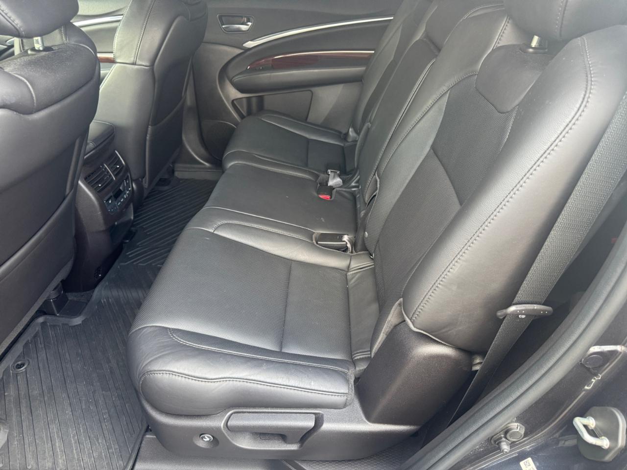 Acura MDX SH-AWD 4dr w/Advance 2016