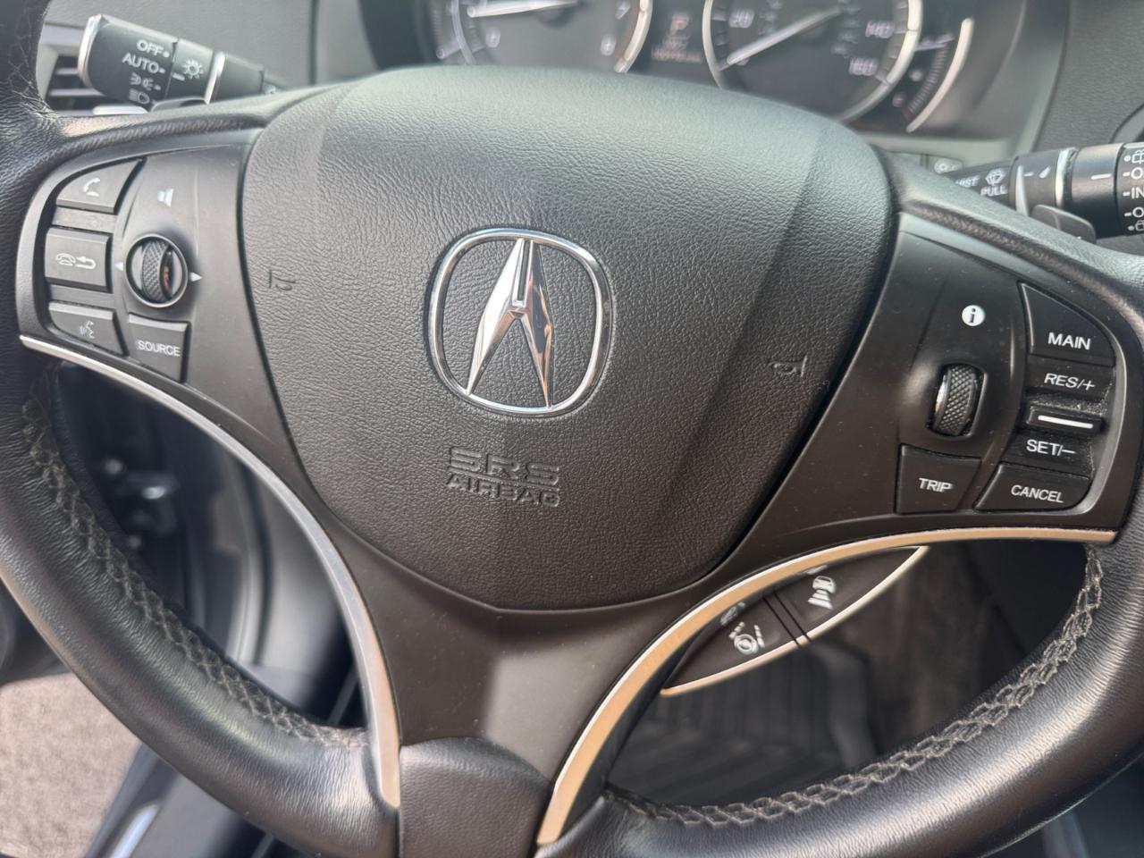 Acura MDX SH-AWD 4dr w/Advance 2016