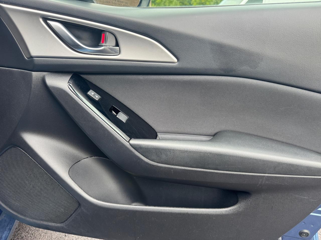 Mazda Mazda3 4-Door Sport Auto 2018
