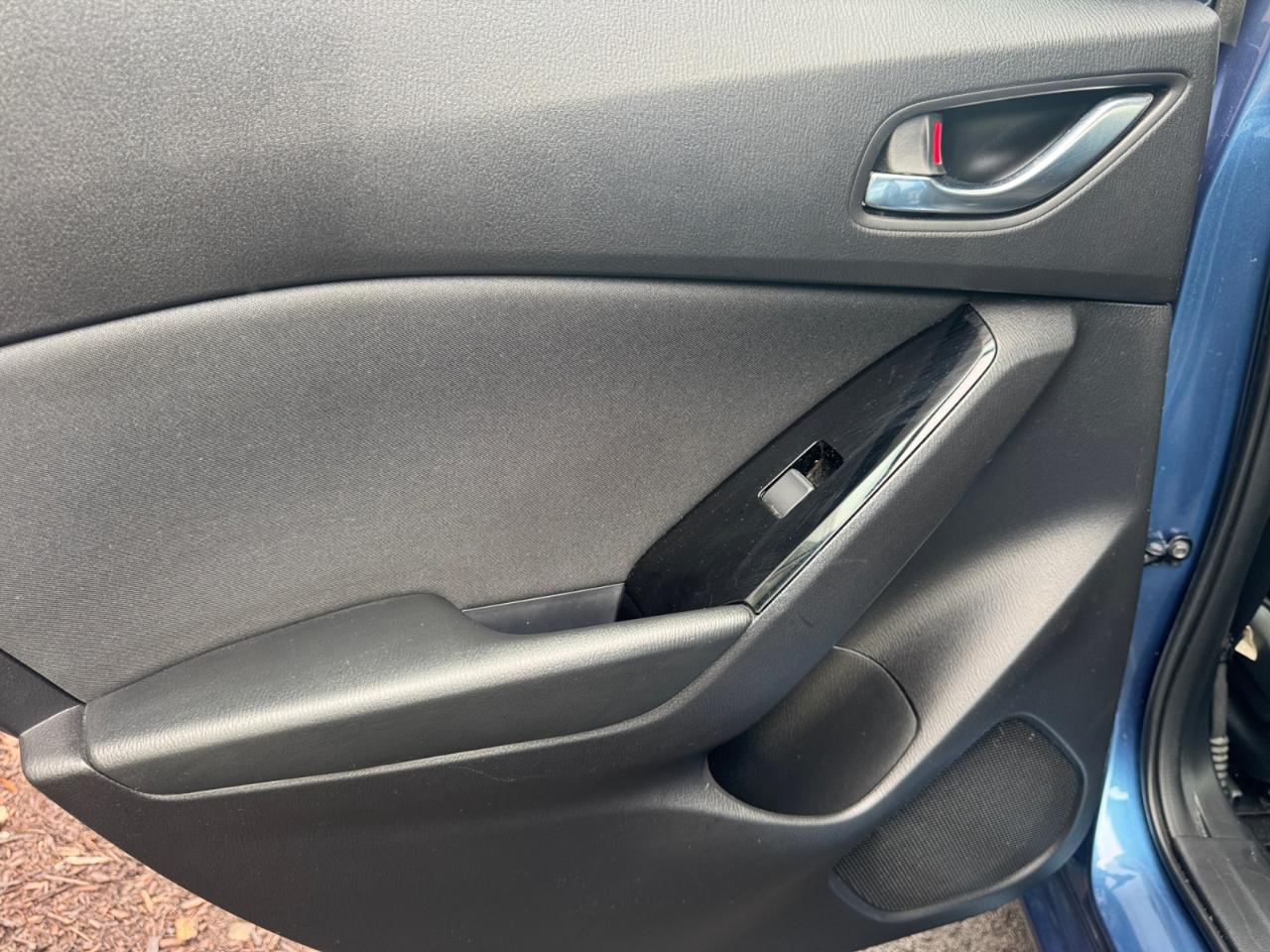 Mazda Mazda3 4-Door Sport Auto 2018