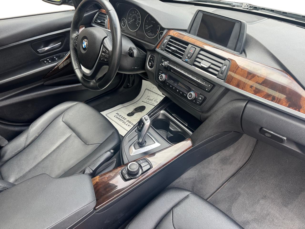 BMW 3 Series 4dr Sdn 328i xDrive AWD SULEV 2015