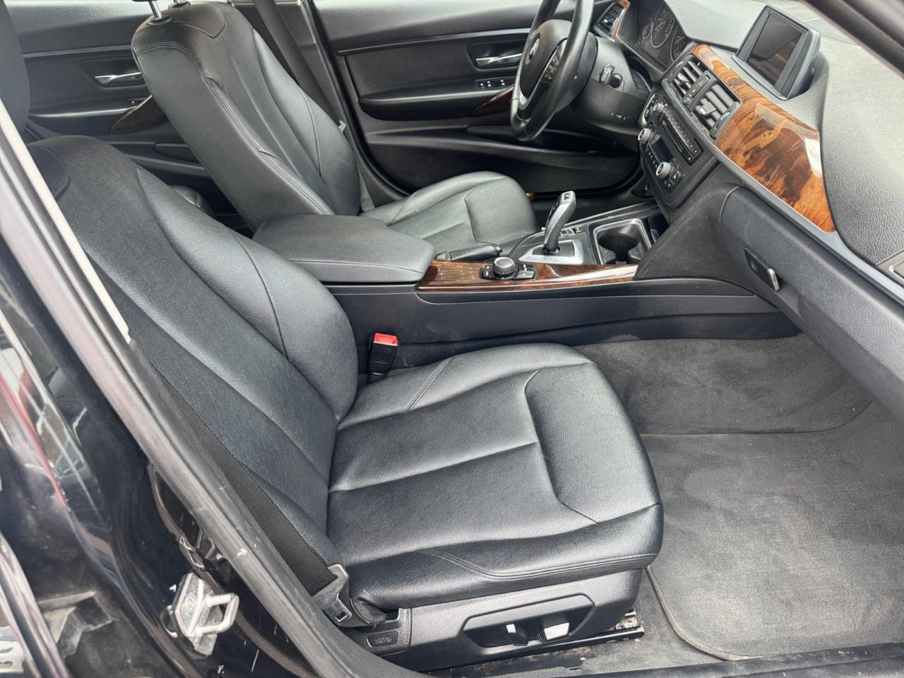 BMW 3 Series 4dr Sdn 328i xDrive AWD SULEV 2015