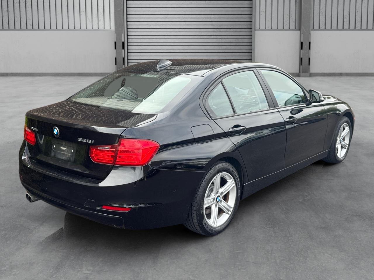 BMW 3 Series 4dr Sdn 328i xDrive AWD SULEV 2015