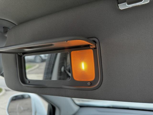 2008 Saturn Vue XE photo 32