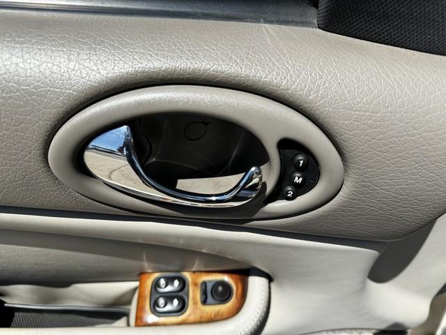 Jaguar XK8 Convertible 2000