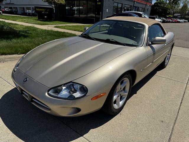 Jaguar XK8 Convertible 2000
