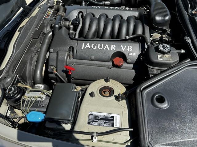 Jaguar XK8 Convertible 2000