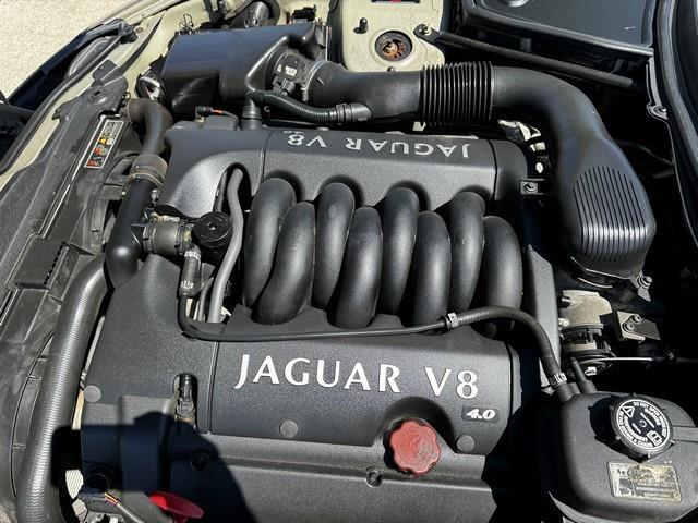 Jaguar XK8 Convertible 2000