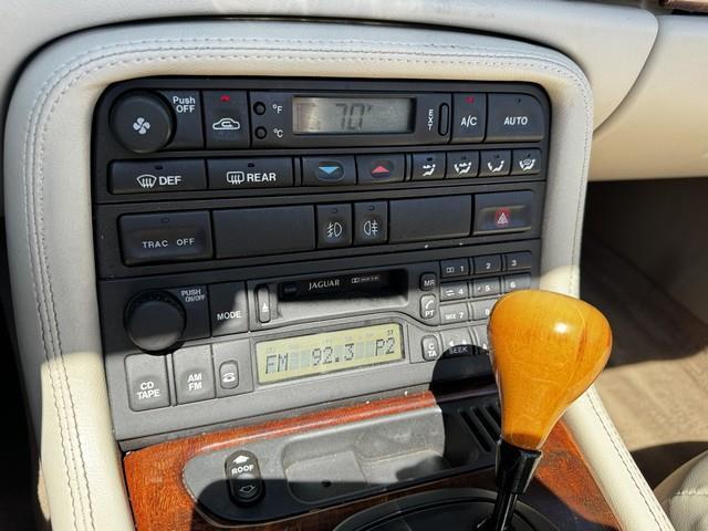 Jaguar XK8 Convertible 2000