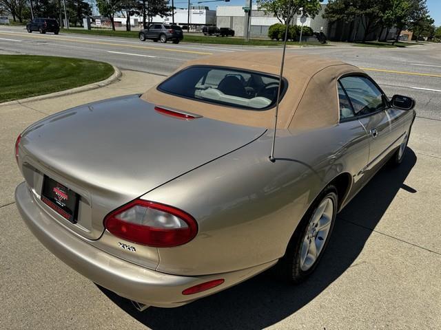 Jaguar XK8 Convertible 2000