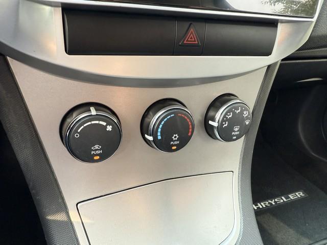 Chrysler Sebring Sedan LX 2009 Chrysler Sebring Sedan LX 2009