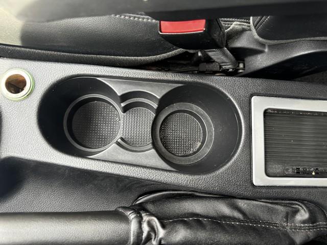 2011 Land Rover LR2 HSE photo 34