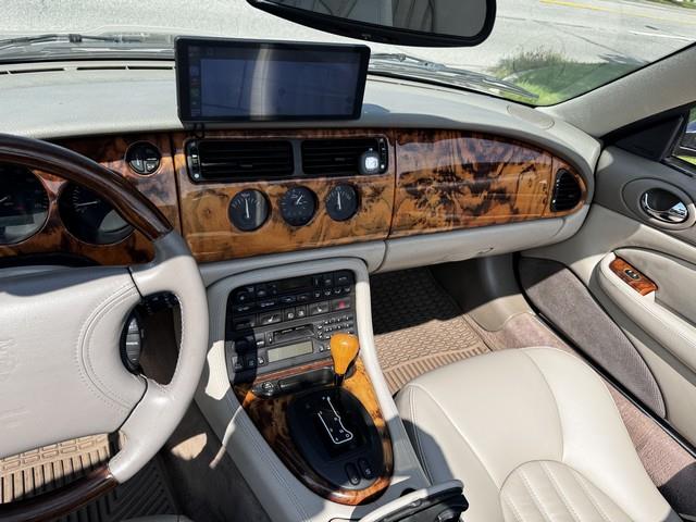 1998 Jaguar XK 8 Convertible photo 20