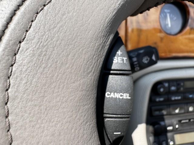 1998 Jaguar XK 8 Convertible photo 21