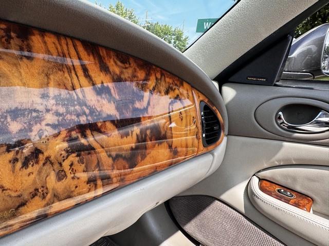 1998 Jaguar XK 8 Convertible photo 36