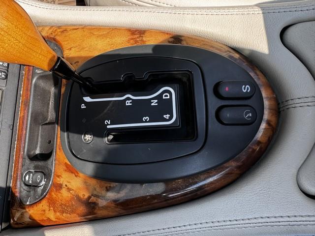 1998 Jaguar XK 8 Convertible photo 40