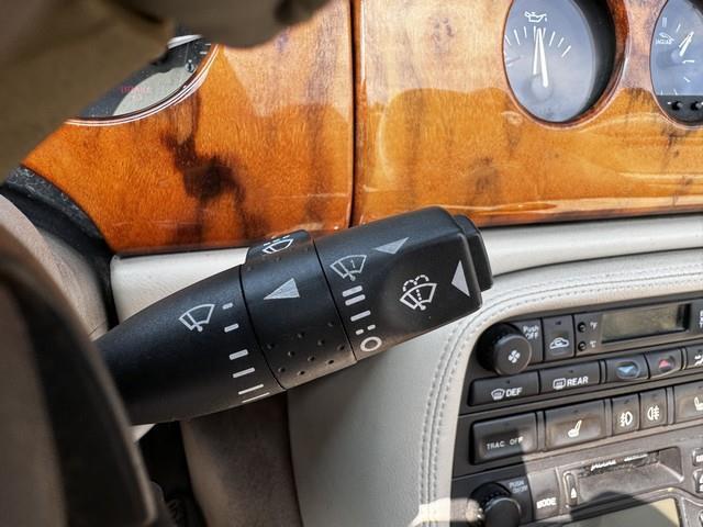 Jaguar XK8 Convertible 1998